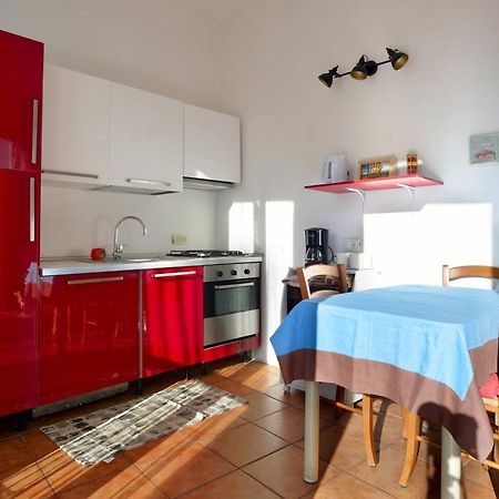 インペリア Casa Con Grande Terrazza, Ac, Wifi, Posto Auto E Vicino Al Mareヴィラ エクステリア 写真