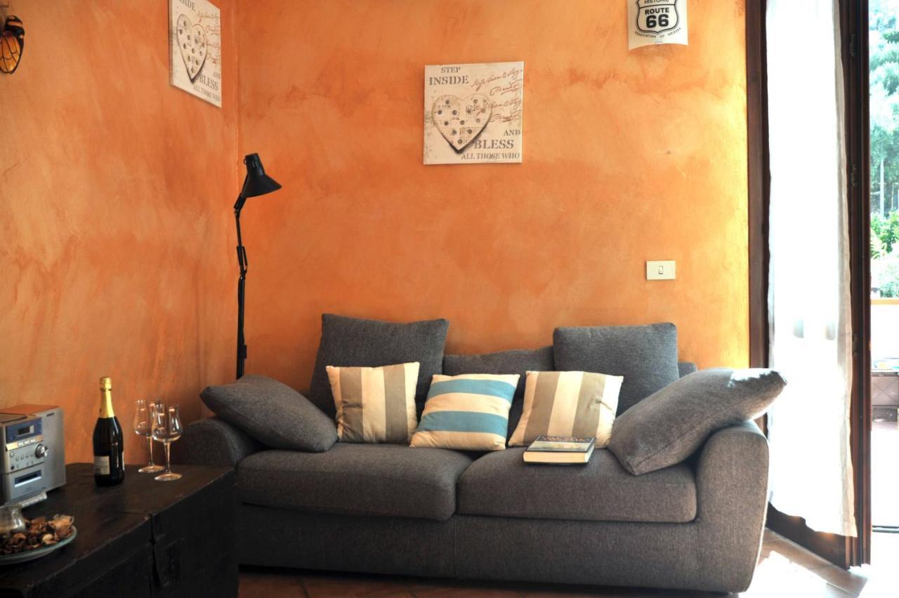インペリア Casa Con Grande Terrazza, Ac, Wifi, Posto Auto E Vicino Al Mareヴィラ エクステリア 写真